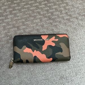 Camo michael kors wallet